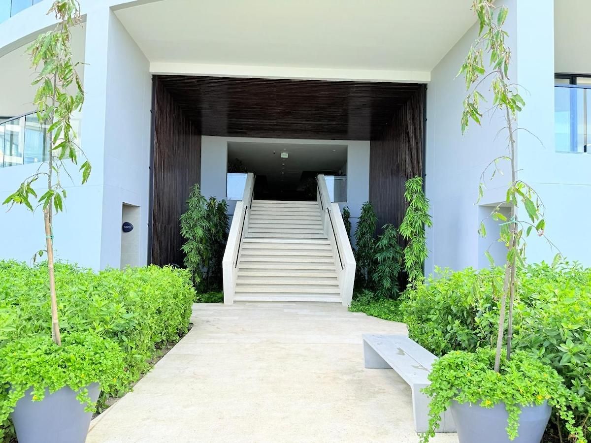 Beachfront 2br Private Pool - Morros Kai